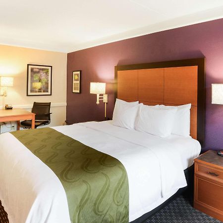 Quality Inn & Suites North Charleston - Ashley Phosphate Dış mekan fotoğraf
