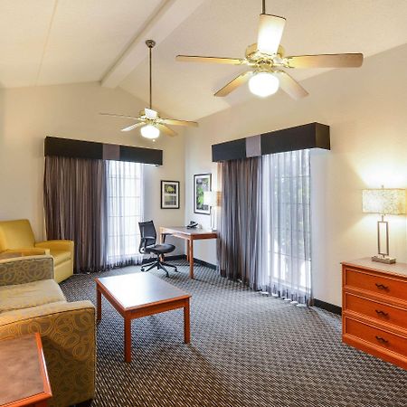 Quality Inn & Suites North Charleston - Ashley Phosphate Dış mekan fotoğraf