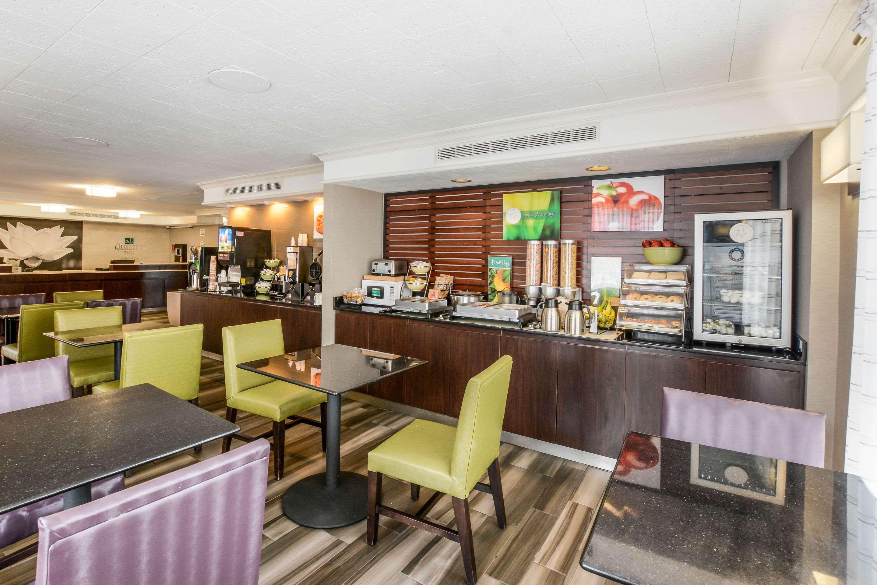 Quality Inn & Suites North Charleston - Ashley Phosphate Dış mekan fotoğraf
