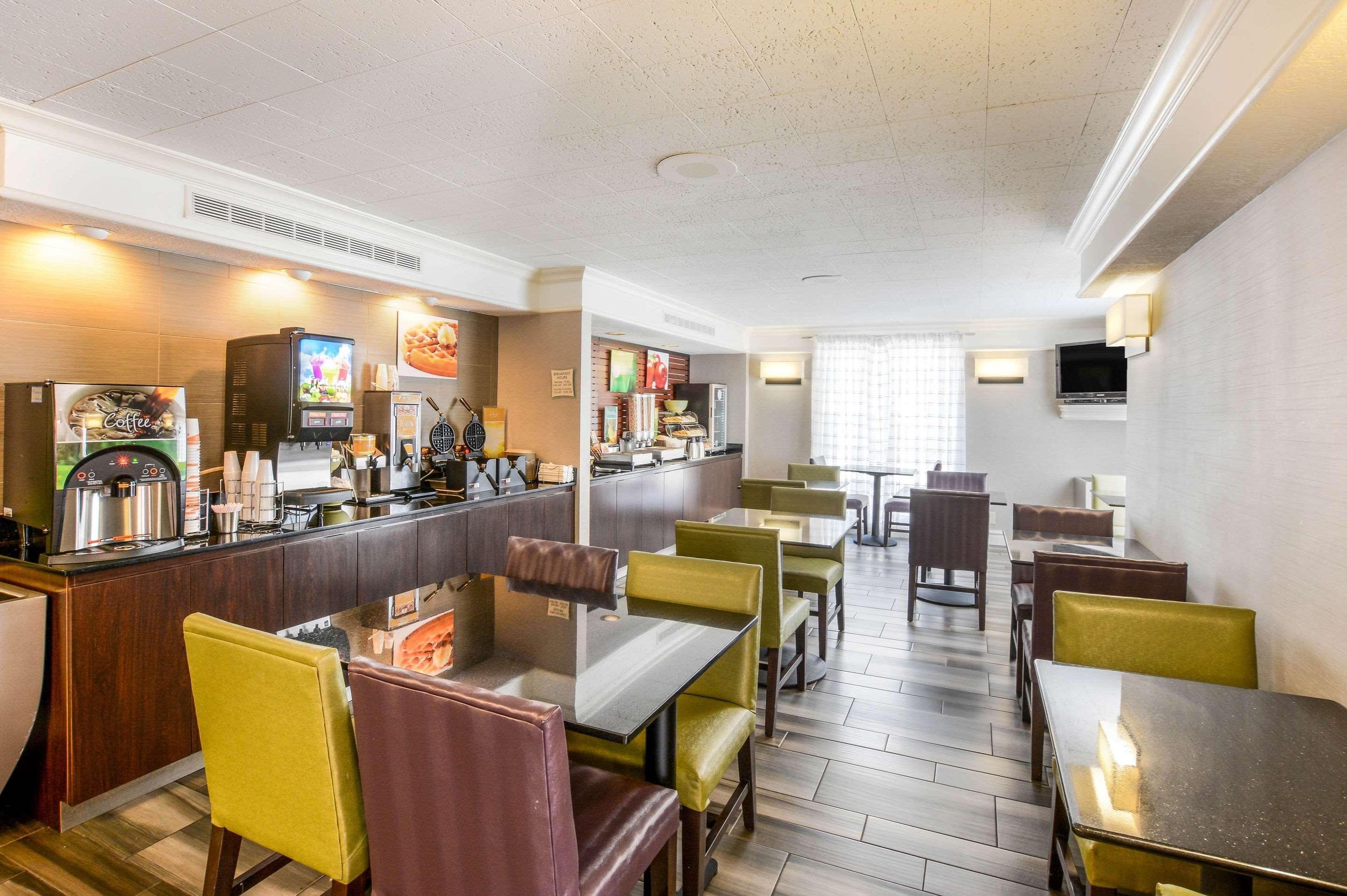Quality Inn & Suites North Charleston - Ashley Phosphate Dış mekan fotoğraf