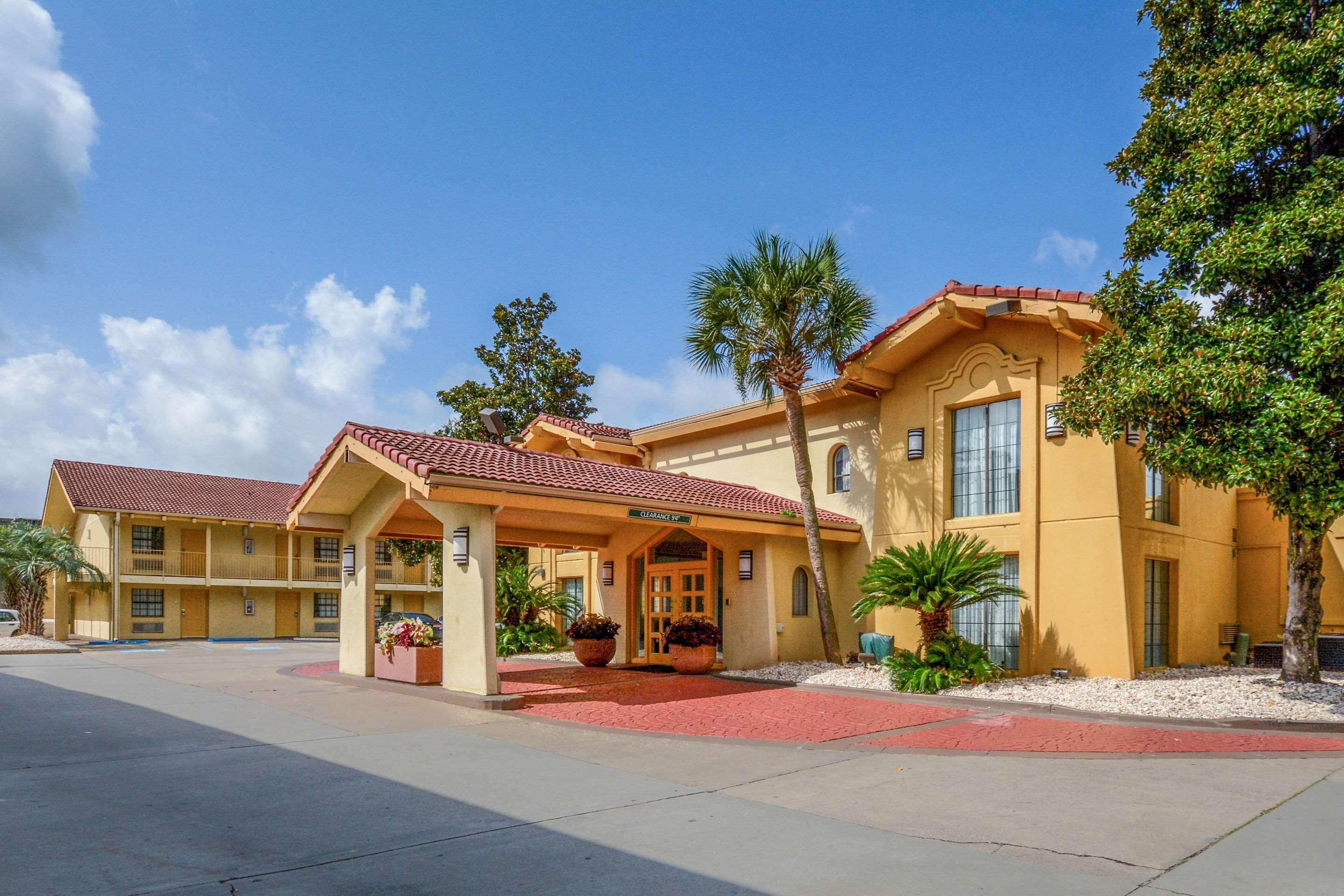 Quality Inn & Suites North Charleston - Ashley Phosphate Dış mekan fotoğraf