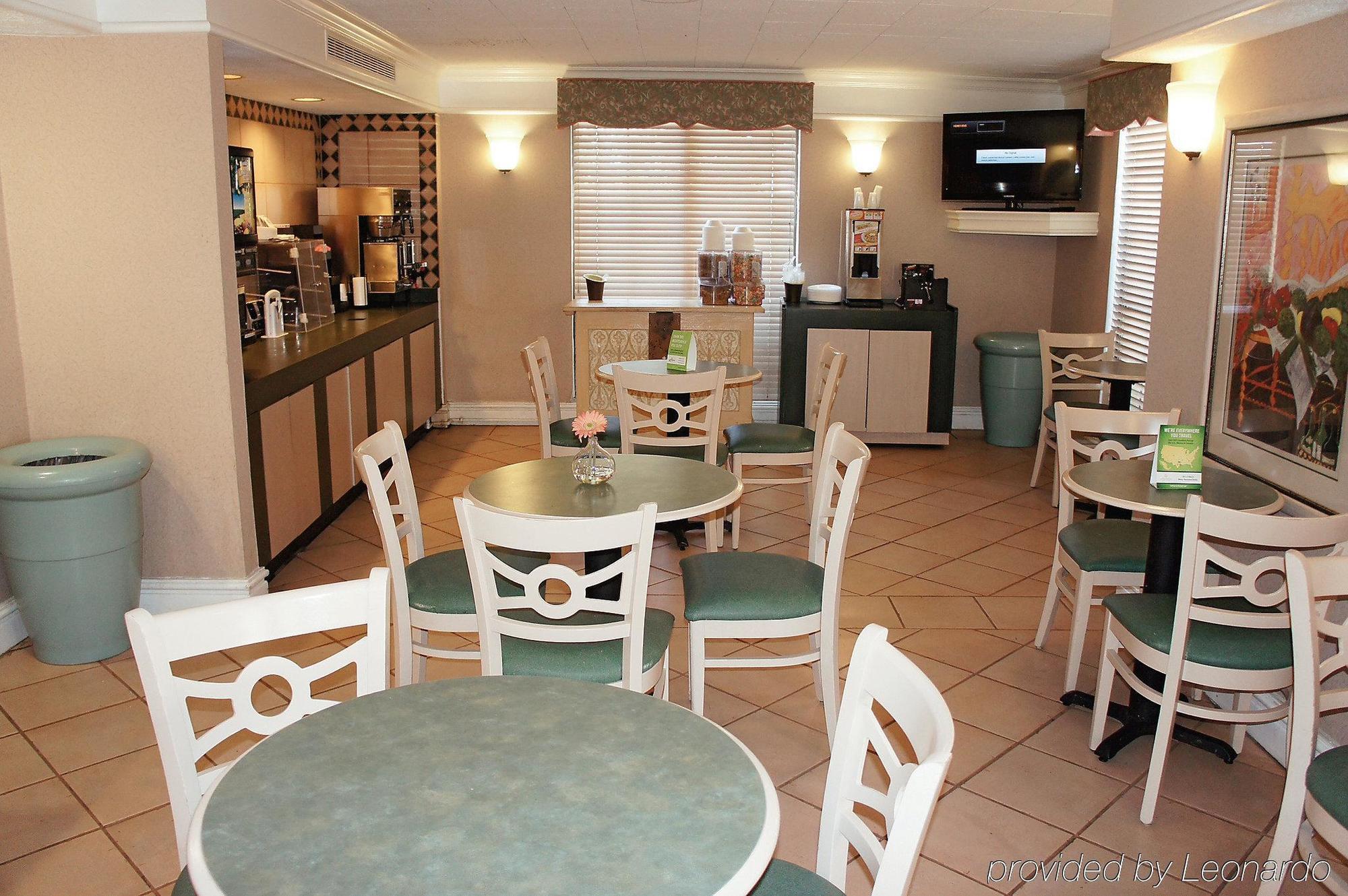 Quality Inn & Suites North Charleston - Ashley Phosphate Dış mekan fotoğraf