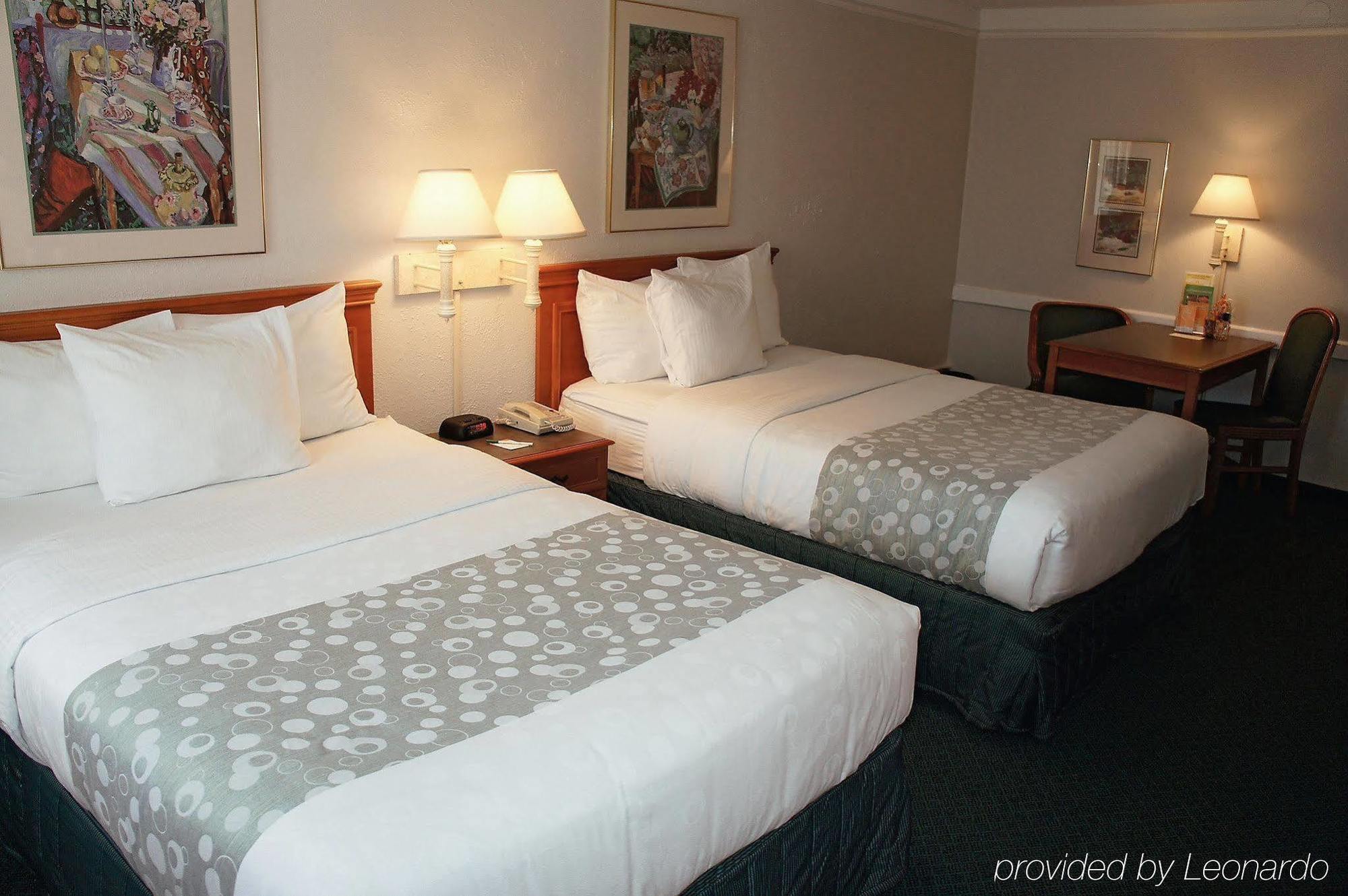 Quality Inn & Suites North Charleston - Ashley Phosphate Dış mekan fotoğraf