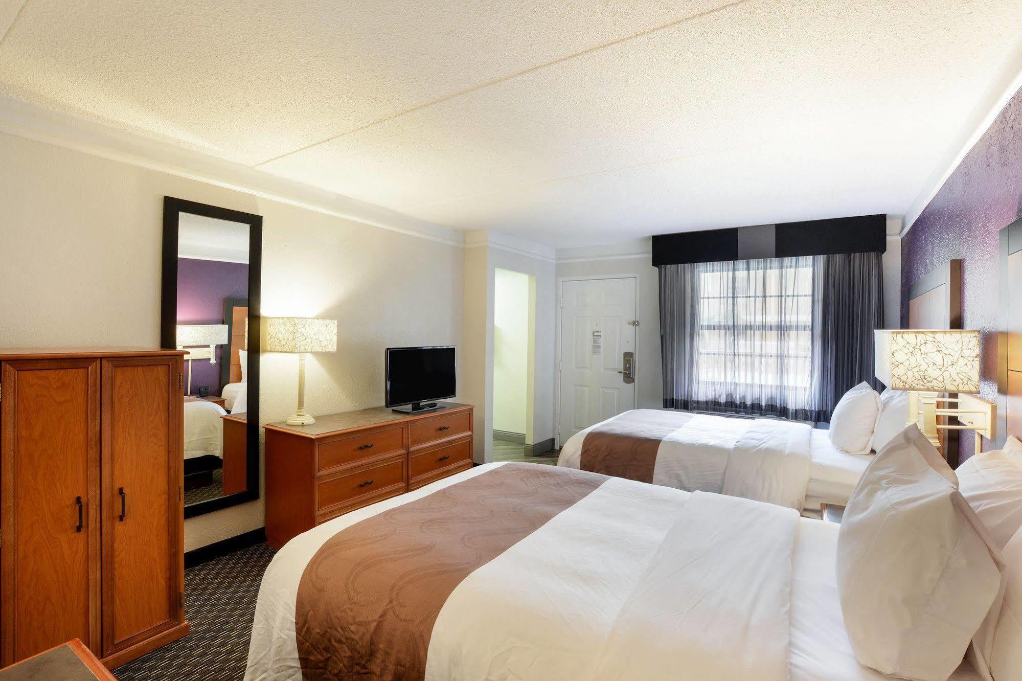 Quality Inn & Suites North Charleston - Ashley Phosphate Dış mekan fotoğraf