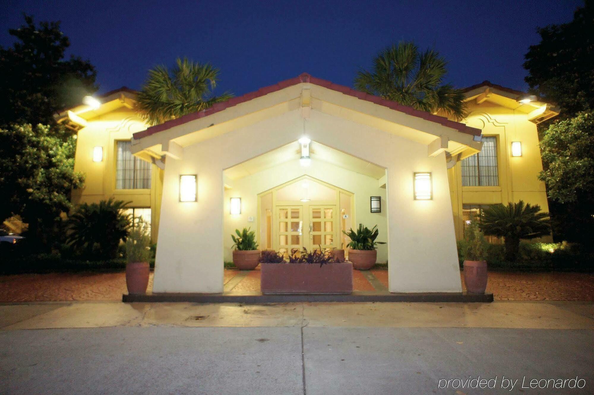 Quality Inn & Suites North Charleston - Ashley Phosphate Dış mekan fotoğraf