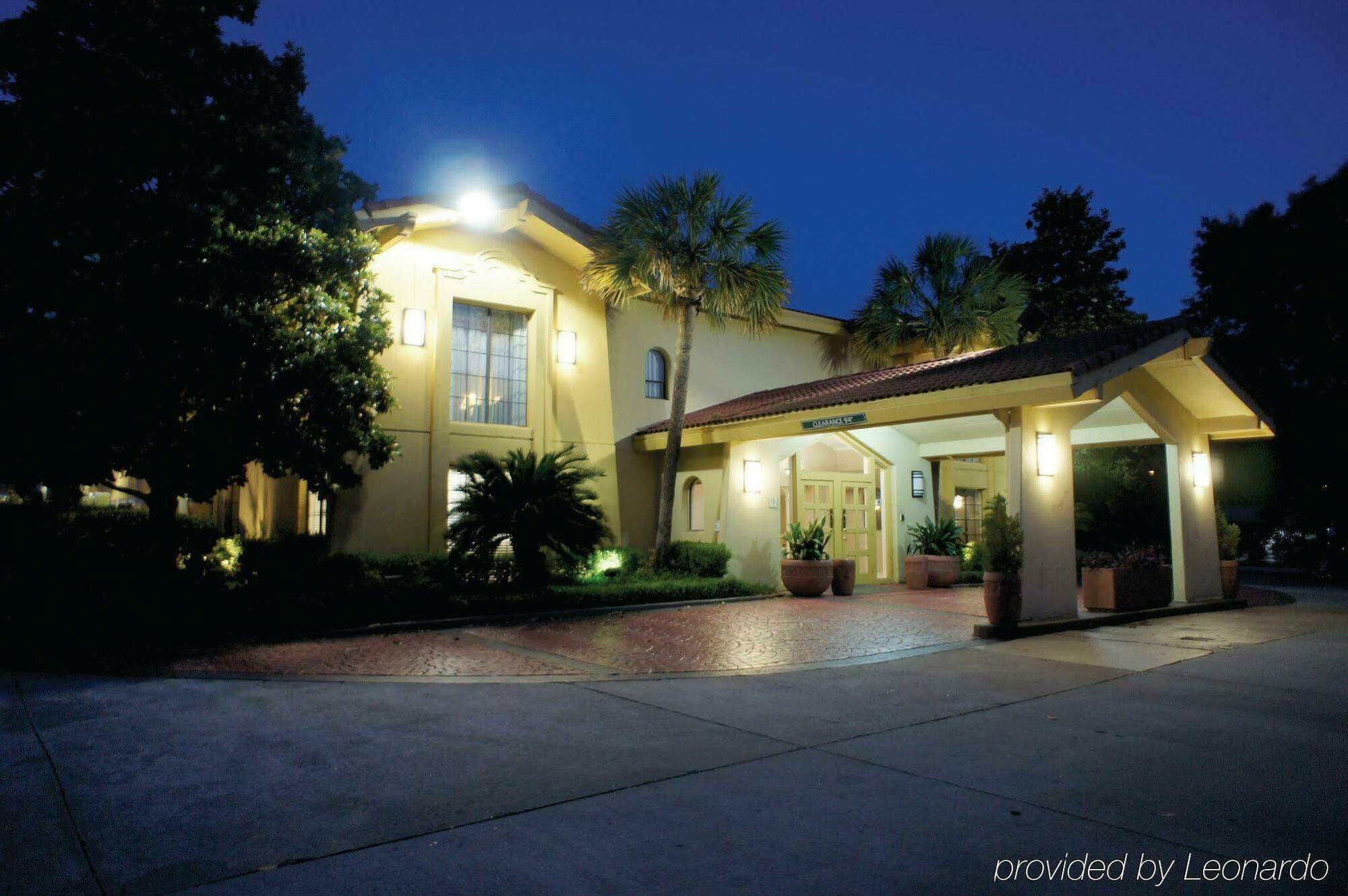 Quality Inn & Suites North Charleston - Ashley Phosphate Dış mekan fotoğraf